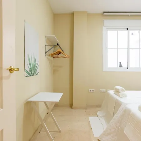 New Gr0-flat With Private Backyard In Center * Málaga