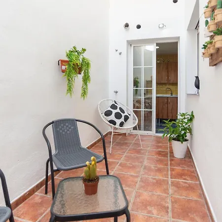 New Gr0-flat With Private Backyard In Center * Málaga