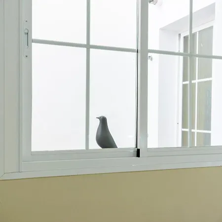 Apartman New Gr0-flat With Private Backyard In Center